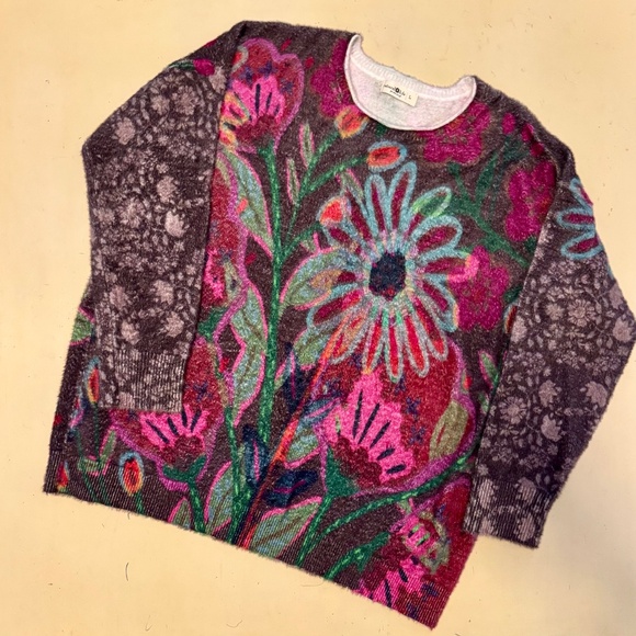 Natural Life Sweater - Picture 2 of 4